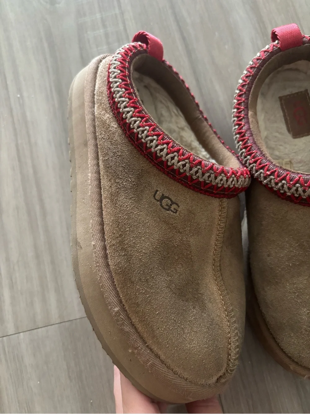 UGG Kids Chestnut Suede Slip-On Slippers with Red Accent 2Y